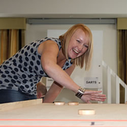 vous ignoriez � quel point votre coll�gue �tait habile de ses doigts?